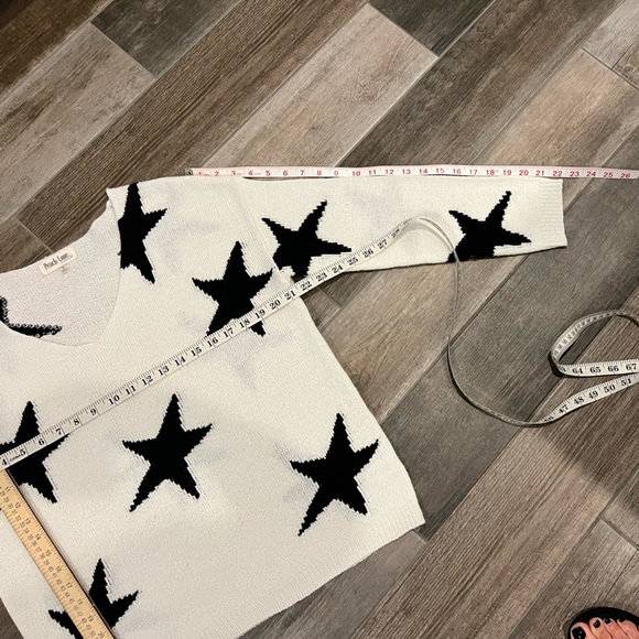 Peach Love California White Sweater Black Stars - Picture 3 of 7